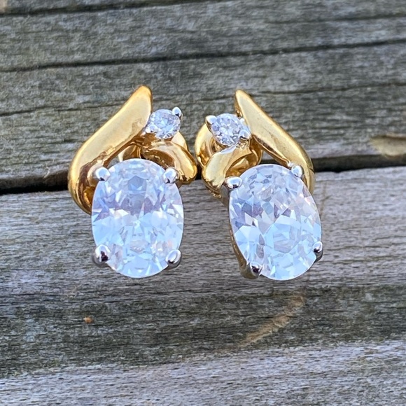 Cubic Zirconia earrings gold plated stud earrings - Picture 2 of 6